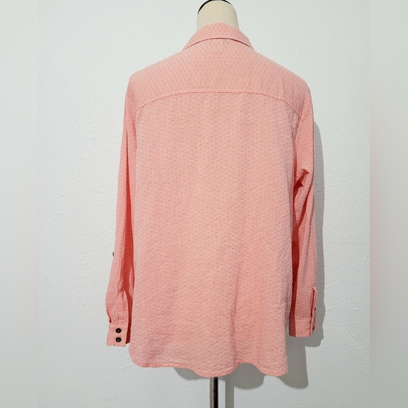 Christopher & Banks woman Petite P/XL Textured Button-Up Shirt Pink 100% Cotton - Picture 4 of 10